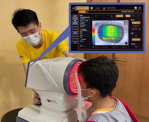 A child going through the MYAH screening at VISTA Eye Specialist Kids in the Curve, PJ.