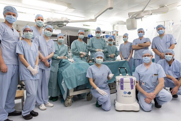 Dr. Gerald Brandacher's medical team from the Johns Hopkins University School of Medicine and Medical University of Innsbruck, X-Therma founding team, and X-Therma's TimeSeal®.